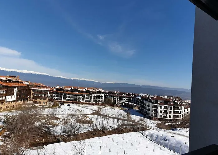 Royal Family Apartmanhotel 3*