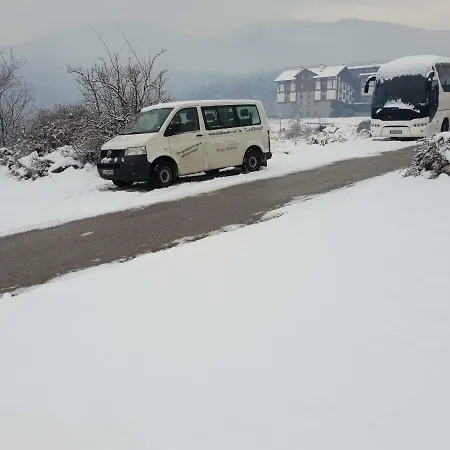 Ξενοδοχείο με διαμερίσματα Royal 3*