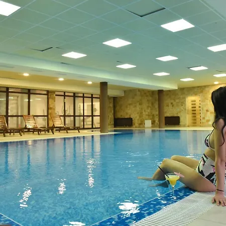 Ξενοδοχείο με διαμερίσματα Royal