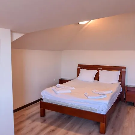 Royal Apart-hotel 3*