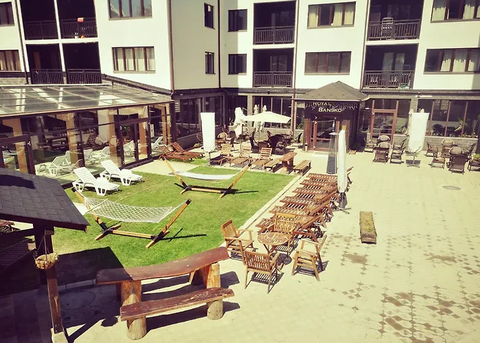 Royal Family Банско