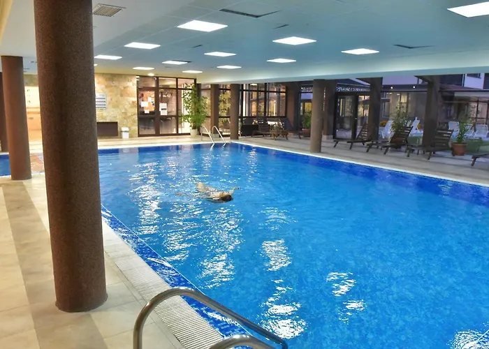 Royal Family 3* Банско