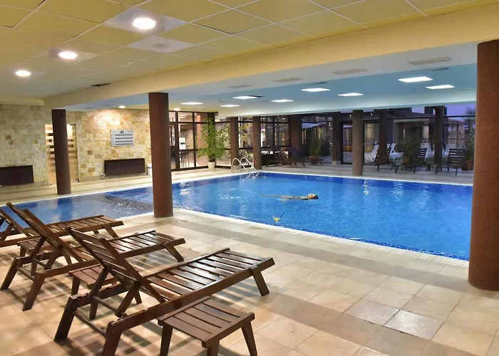 Royal Family Банско