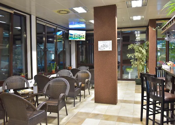 Royal Family Апартхотел Банско